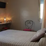 Hotel De L'avenue Saintes