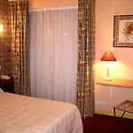 Hotel De L'avenue 2*
