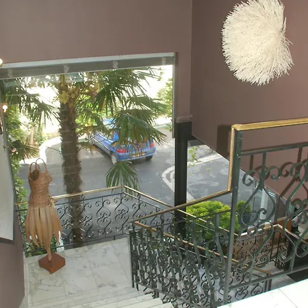 Hotel De L'avenue