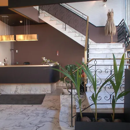 Hotell De L'avenue Saintes