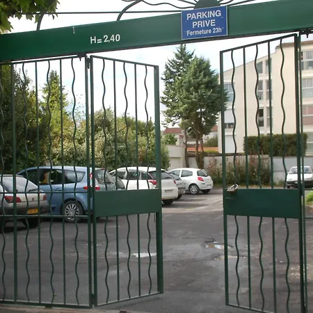 Hotel De L'avenue