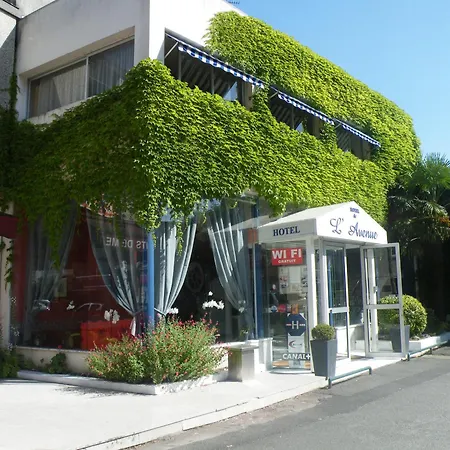 Hotel De L'avenue 2*