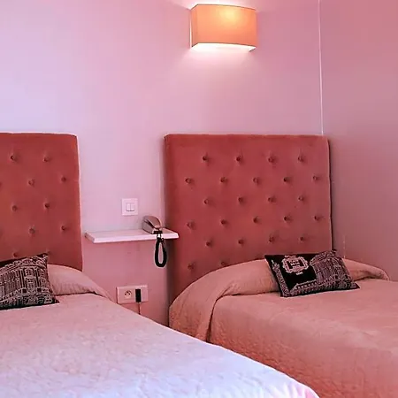 De L'avenue Hotel Saintes