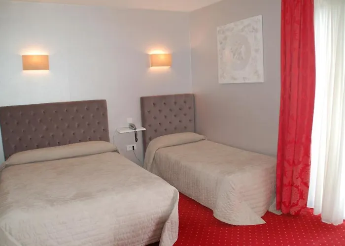 De L'avenue Hotel Saintes