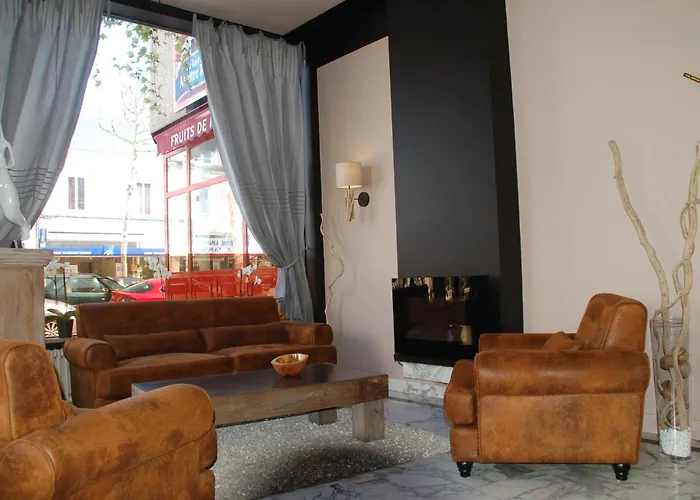 Hotel De L'avenue Saintes