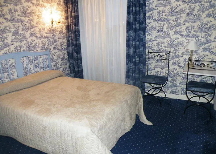 Hotel De L'avenue 2*