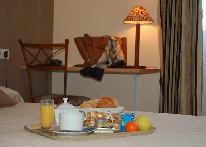 De L'avenue 2* Saintes