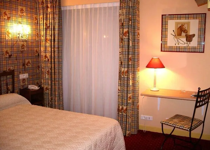 Hotel De L'avenue 2*